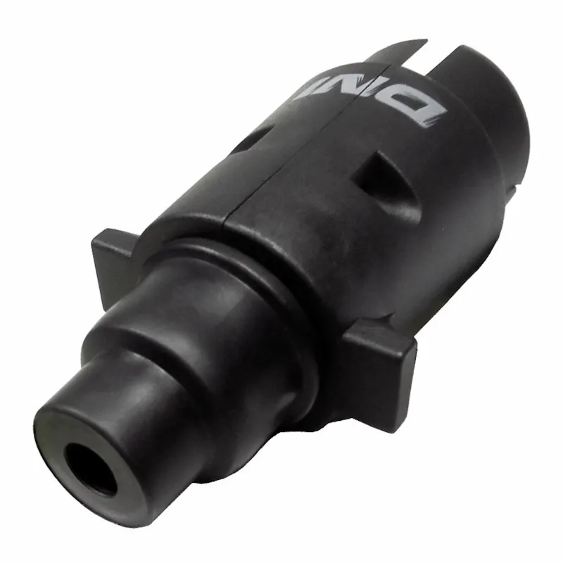Tomada engate redonda DNI8380